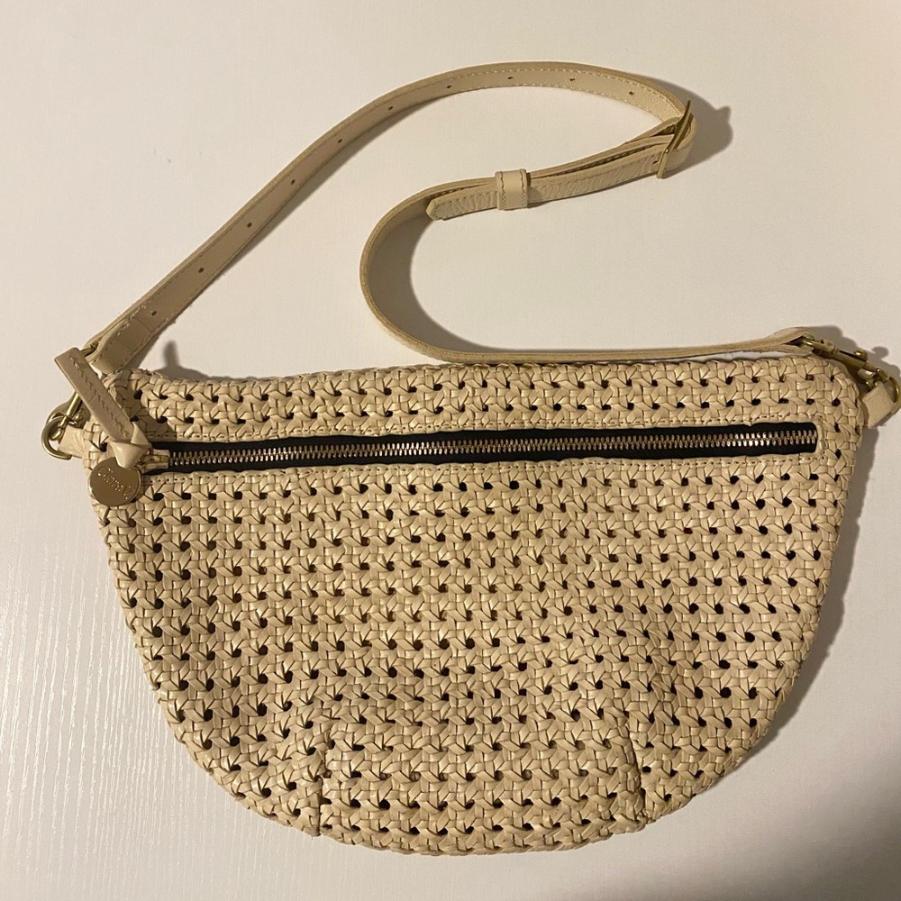 Clare V. Grande Fanny cream rattan, original detachable strap
